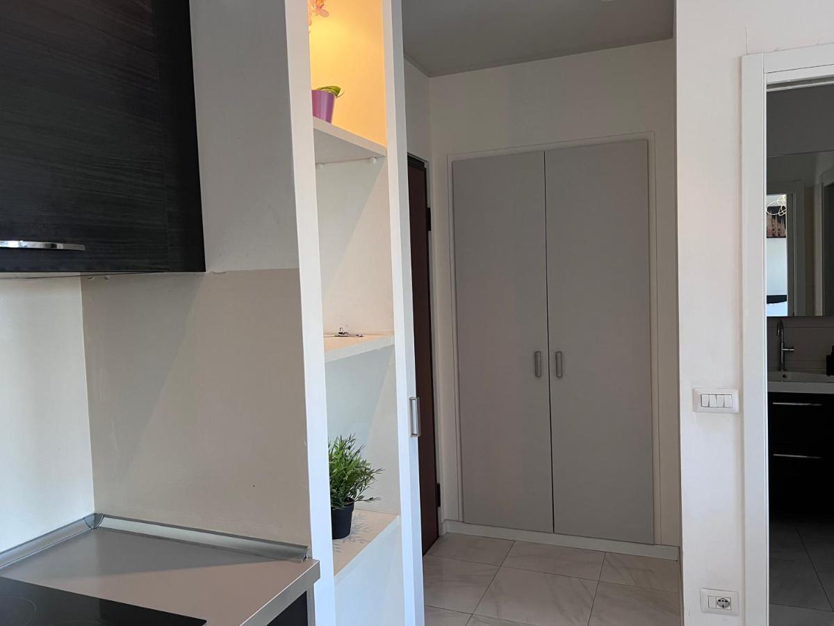 Casa Luca Lägenhet Milano Exteriör bild