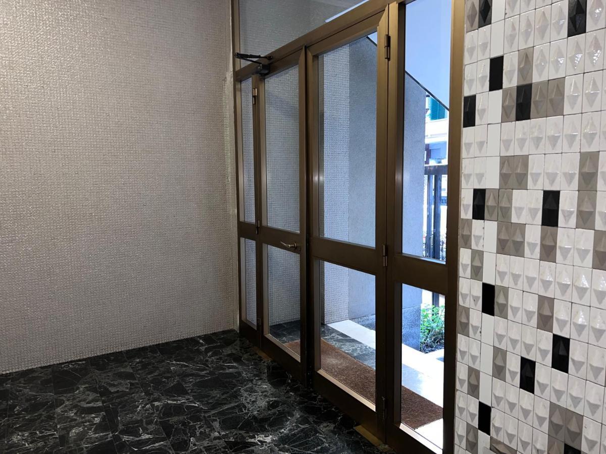 Casa Luca Lägenhet Milano Exteriör bild